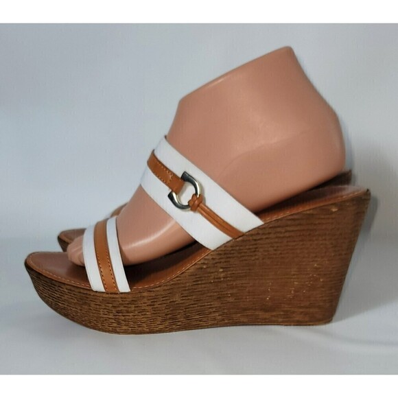 Italian Shoemakers White Tan Bi-color Wedge Sandals Size 10 - Picture 4 of 12